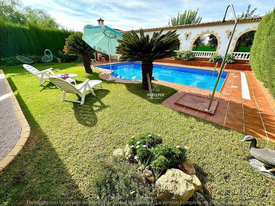 Foto 1 de Venta de casa rural en Arroyo del Moro - Noreña de 3 habitaciones con piscina y jardín