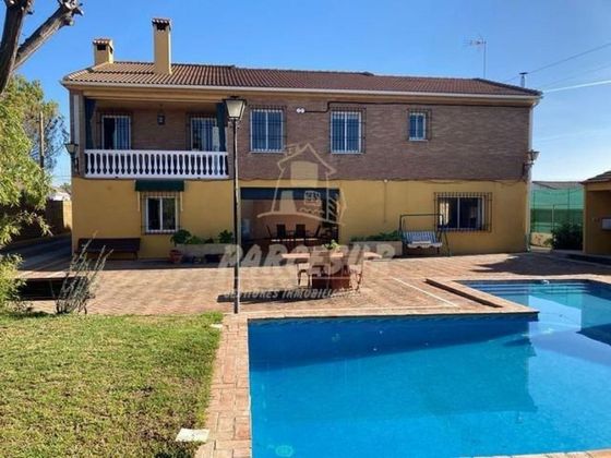 Foto 1 de Casa rural en venda a El Higuerón de 5 habitacions amb terrassa i piscina