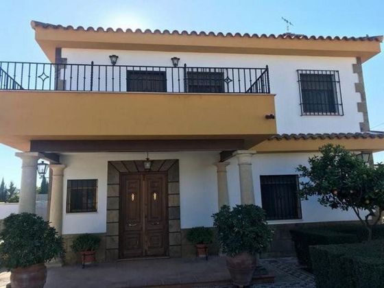 Foto 1 de Casa rural en venda a El Higuerón de 4 habitacions amb terrassa i jardí