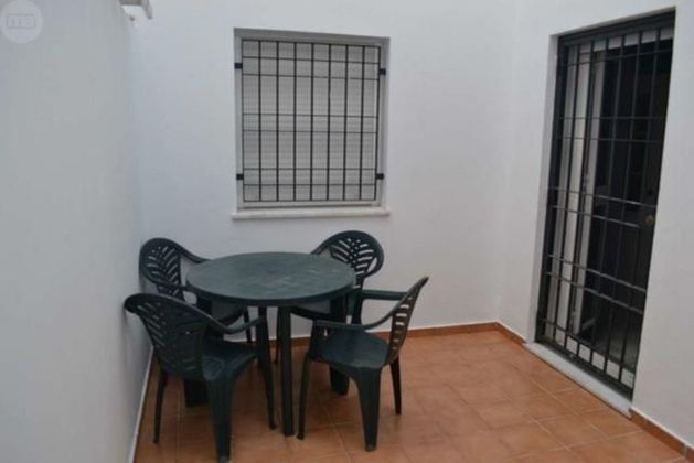 Foto 2 de Venta de piso en El Juncal - Vallealto de 2 habitaciones con garaje y ascensor