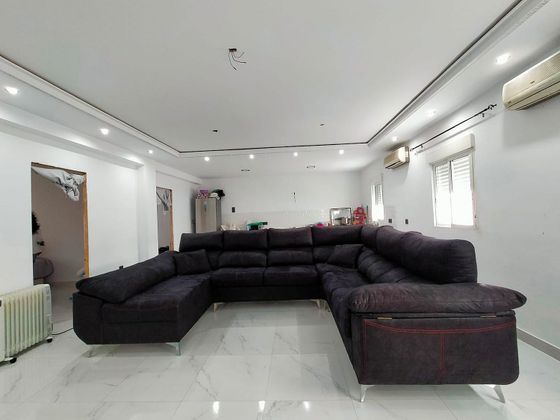 Foto 1 de Piso en venta en Ctra Sanlúcar-Zona Cuatro Pinos de 6 habitaciones con terraza