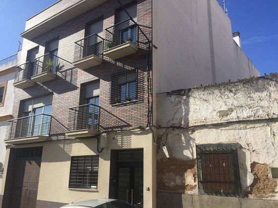 Foto 2 de Casa adosada en venta en calle Molina de León de 3 habitaciones con terraza