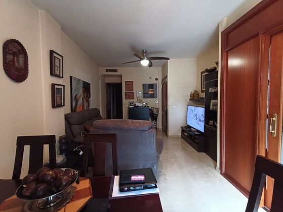 Foto 2 de Venta de piso en Huerta de la Reina - Trassierra de 2 habitaciones con terraza y aire acondicionado