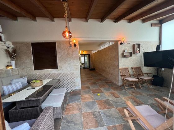Foto 2 de Pis en venda a La Envía de 3 habitacions amb terrassa i piscina