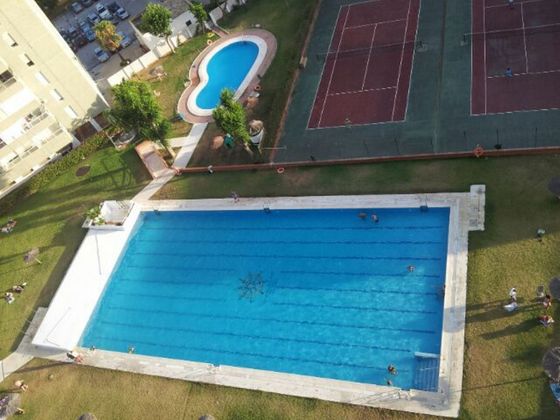 Foto 2 de Piso en venta en Valdelagrana de 1 habitación con terraza y piscina