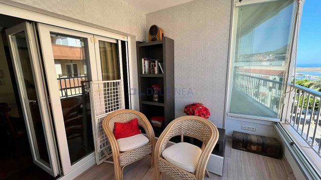 Foto 2 de Piso en venta en Adra de 3 habitaciones con terraza y balcón