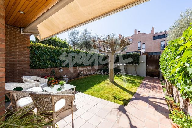 Foto 1 de Casa adossada en venda a El Burgo de 6 habitacions amb terrassa i piscina