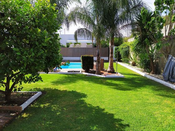 Foto 1 de Casa rural en venda a calle Ribera de la Oliva de 6 habitacions amb terrassa i piscina
