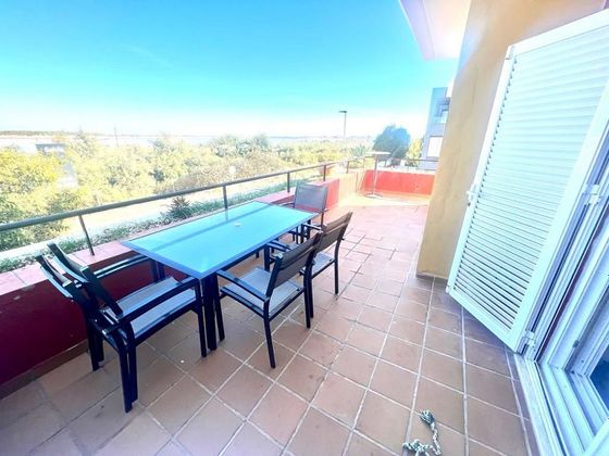Foto 2 de Piso en venta en calle De Guia de 2 habitaciones con terraza y piscina