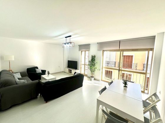 Foto 2 de Piso en alquiler en calle San Jorge de 3 habitaciones con terraza y muebles