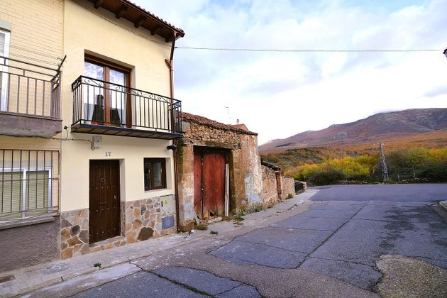 Foto 1 de Casa rural en venta en calle Lepanto de 3 habitaciones con terraza y calefacción