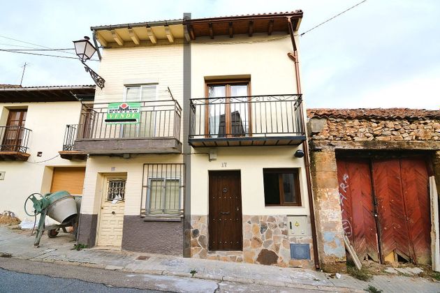 Foto 2 de Casa rural en venda a calle Lepanto de 3 habitacions amb terrassa i calefacció