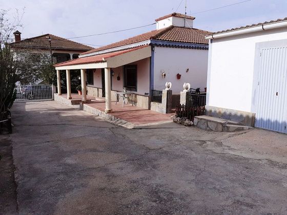 Foto 2 de Xalet en venda a calle Paraje Los Martinez de 4 habitacions amb terrassa i garatge