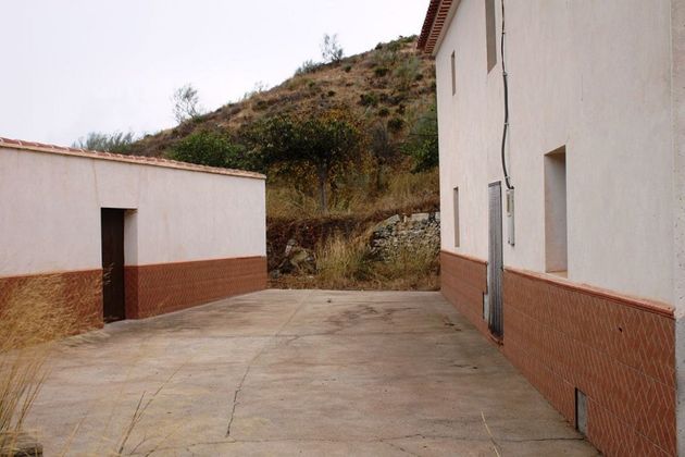 Foto 2 de Casa rural en venta en calle El Fonte de 4 habitaciones con jardín