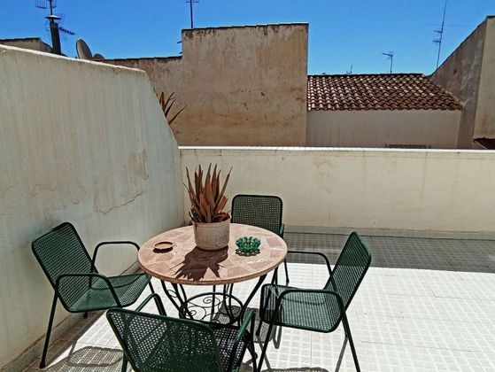 Foto 2 de Casa en venda a calle Nueva de 3 habitacions amb terrassa i balcó