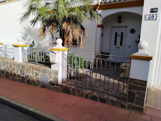 Foto 2 de Casa en venta en calle San Joaquin de 4 habitaciones con terraza y garaje