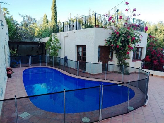 Foto 1 de Venta de chalet en calle Majada Calera de 3 habitaciones con terraza y piscina