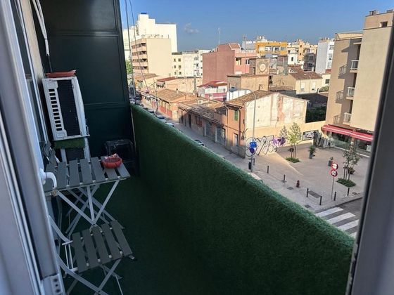 Foto 1 de Pis en venda a calle D'aragó de 3 habitacions amb terrassa i balcó