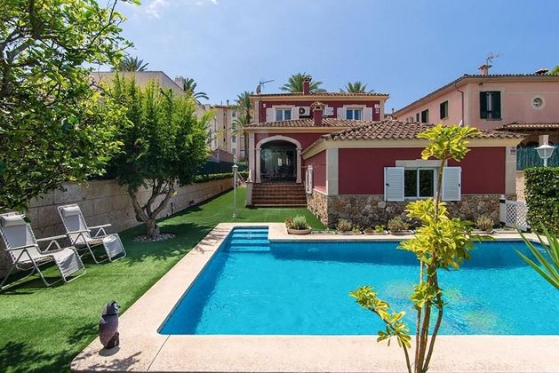 Foto 1 de Xalet en venda a Can Pastilla - Les Meravelles - S'Arenal de 5 habitacions amb terrassa i piscina
