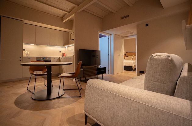 Foto 2 de Pis en lloguer a calle Argentina de 2 habitacions amb terrassa i mobles