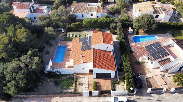 Foto 2 de Venta de chalet en Sant Lluís de 4 habitaciones con terraza y piscina
