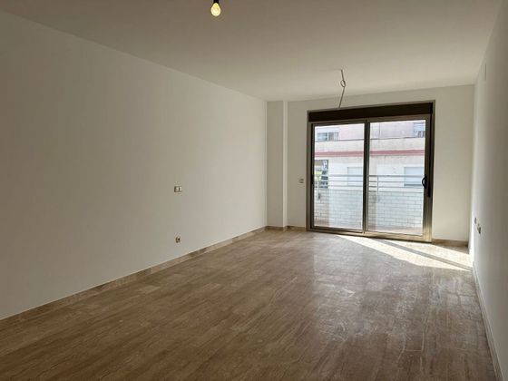 Foto 1 de Venta de piso en Ferreries de 3 habitaciones con terraza y garaje
