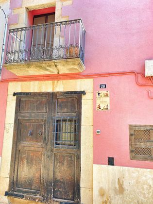 Foto 1 de Casa en venda a calle La Raval de Santa Llúcia de 4 habitacions amb terrassa i jardí