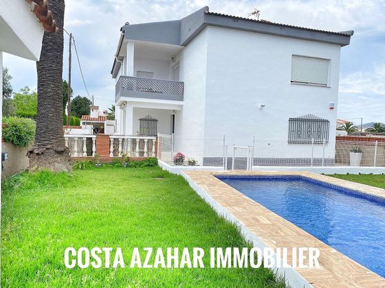 Foto 1 de Chalet en venta en avenida Jose Balada de 7 habitaciones con terraza y piscina