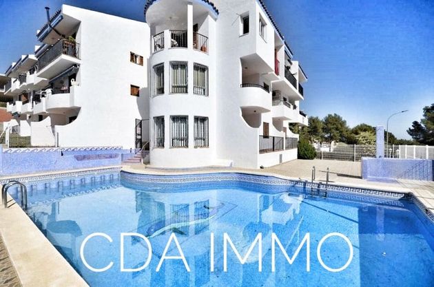 Foto 2 de Venta de piso en avenida Mediterráneo de 2 habitaciones con terraza y piscina