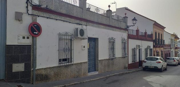 Foto 1 de Casa en venda a Centro - Bormujos de 4 habitacions amb aire acondicionat