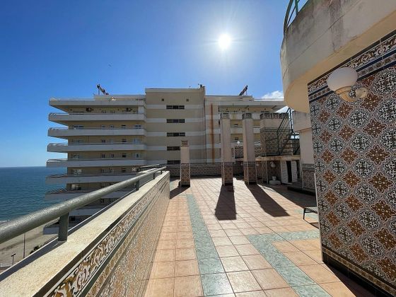 Foto 2 de Àtic en venda a Zona Puerto Deportivo de 4 habitacions amb terrassa i piscina