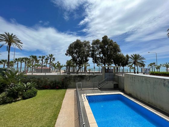 Foto 2 de Pis en venda a calle Ferrandis Salvador de 4 habitacions amb terrassa i piscina