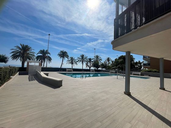 Foto 2 de Venta de piso en Benicasim Golf de 3 habitaciones con terraza y piscina