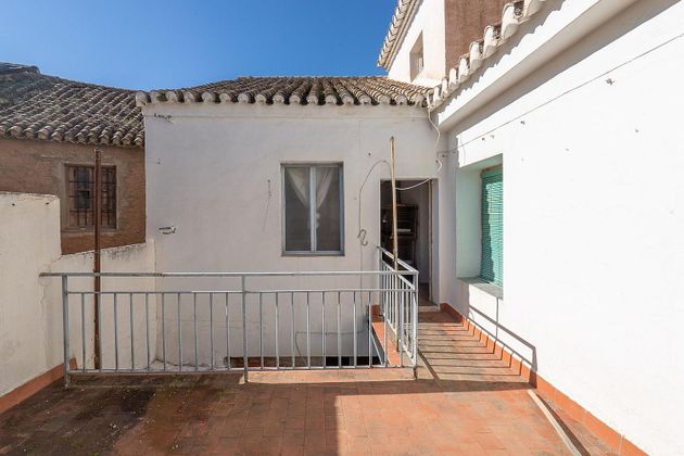Foto 2 de Casa en venda a Zubia (La) de 3 habitacions amb terrassa