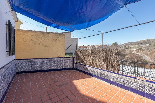 Foto 2 de Casa en venta en Malahá (La) de 4 habitaciones con terraza y balcón