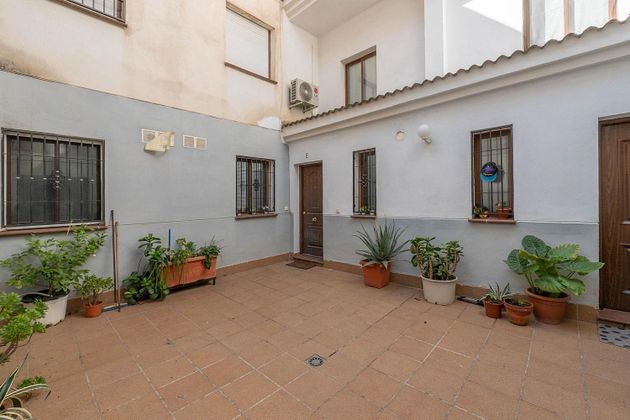 Foto 2 de Casa en venda a Pinos Genil de 3 habitacions amb terrassa i garatge