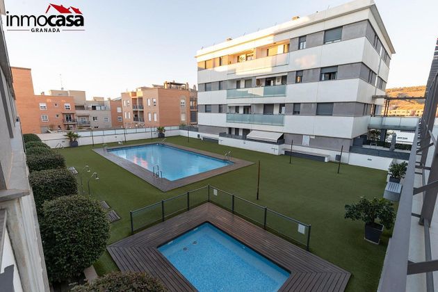 Foto 1 de Pis en venda a Bola de Oro - Serrallo de 3 habitacions amb terrassa i piscina
