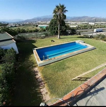 Foto 1 de Chalet en venta en Viña Málaga de 9 habitaciones con terraza y piscina
