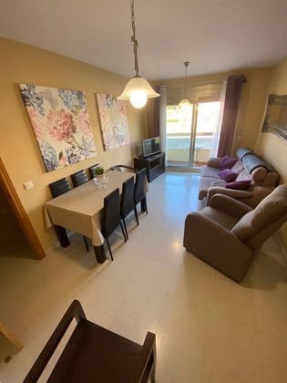 Foto 2 de Piso en alquiler en Paseo Marítimo de Levante de 1 habitación con terraza y muebles