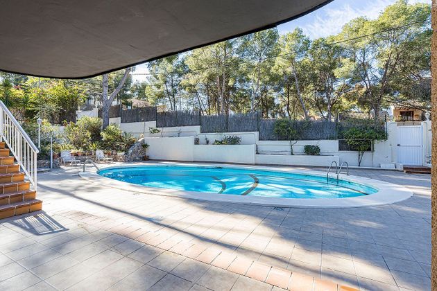 Foto 1 de Casa en venda a calle Valle de 4 habitacions amb terrassa i piscina