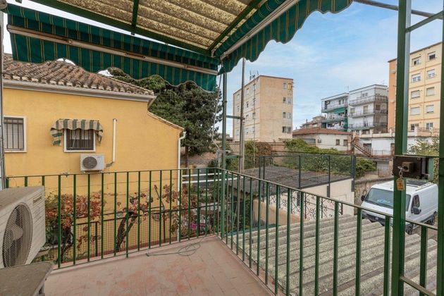 Foto 2 de Xalet en venda a Barrio de Zaidín de 5 habitacions amb terrassa i balcó