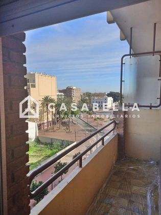 Foto 1 de Pis en venda a El Grau de 4 habitacions amb terrassa i balcó
