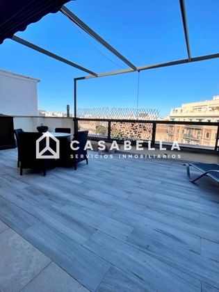 Foto 2 de Àtic en venda a Mestalla de 2 habitacions amb terrassa i balcó
