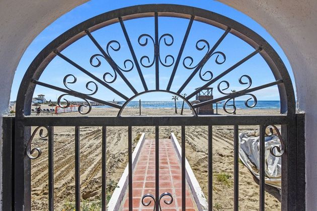 Foto 2 de Dúplex en venda a Cabo Pino - Reserva de Marbella de 4 habitacions amb terrassa i piscina