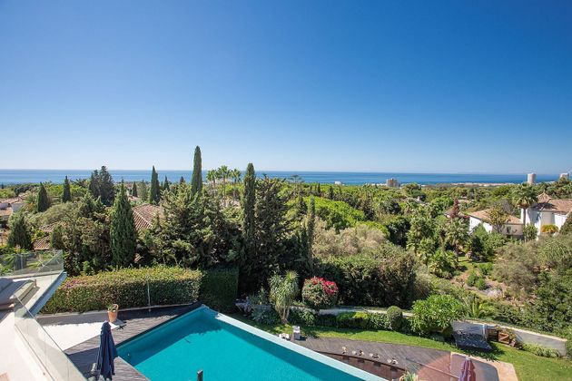 Foto 2 de Xalet en venda a Cabo Pino - Reserva de Marbella de 7 habitacions amb terrassa i piscina