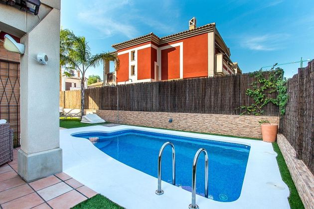 Foto 1 de Casa en venda a Guadalupe de 4 habitacions amb terrassa i piscina
