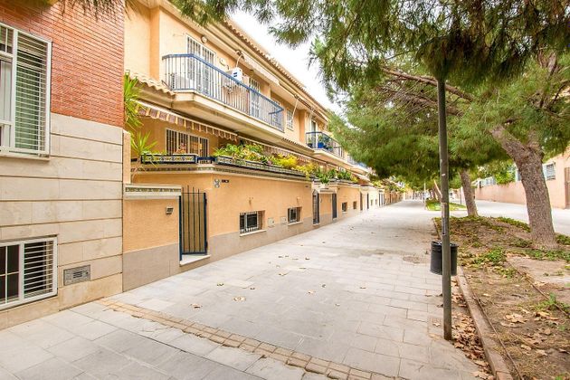 Foto 2 de Dúplex en venda a Juan de Borbón - La Flota de 4 habitacions amb terrassa i garatge