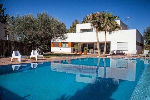 Foto 1 de Xalet en venda a La Arboleja de 4 habitacions amb terrassa i piscina