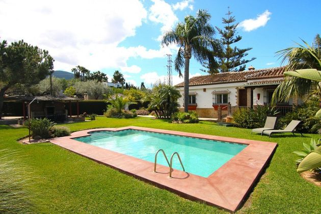 Foto 1 de Casa en venda a Alhaurín el Grande de 6 habitacions amb terrassa i piscina