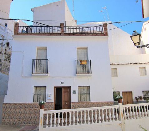 Foto 1 de Casa en venta en Tolox de 6 habitaciones con terraza y balcón